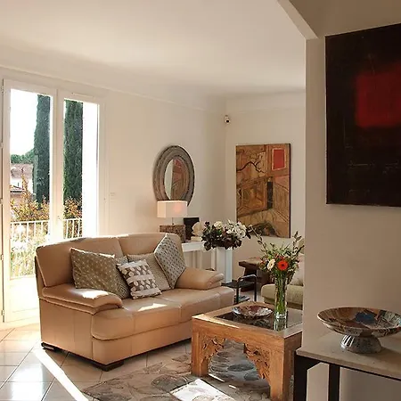 Apartament D Artiste *